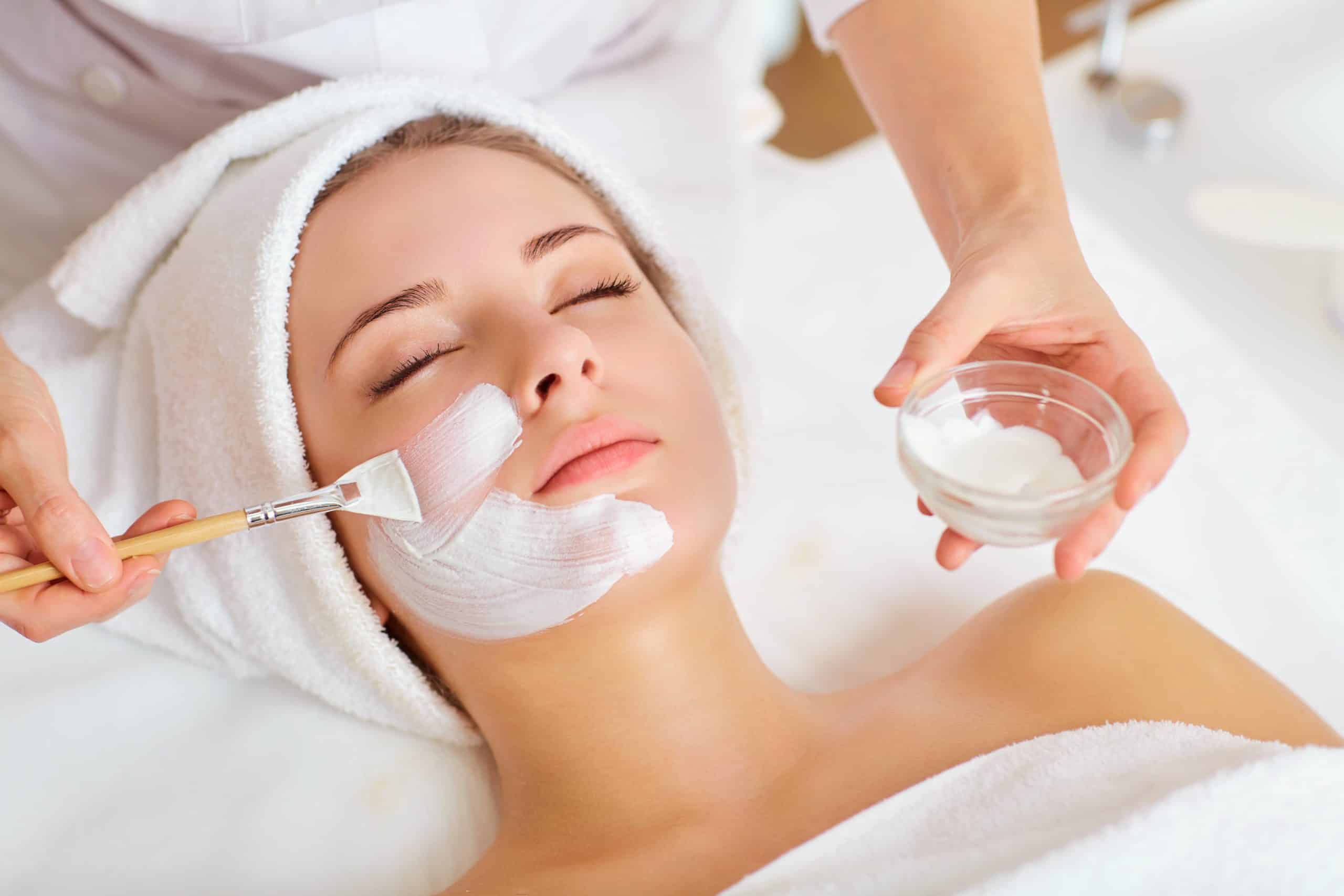 10 Things To Know Before Getting Your Facial Waxing